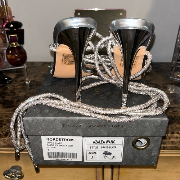 Azalea wang diamond bow silver heels - Picture 5 of 7